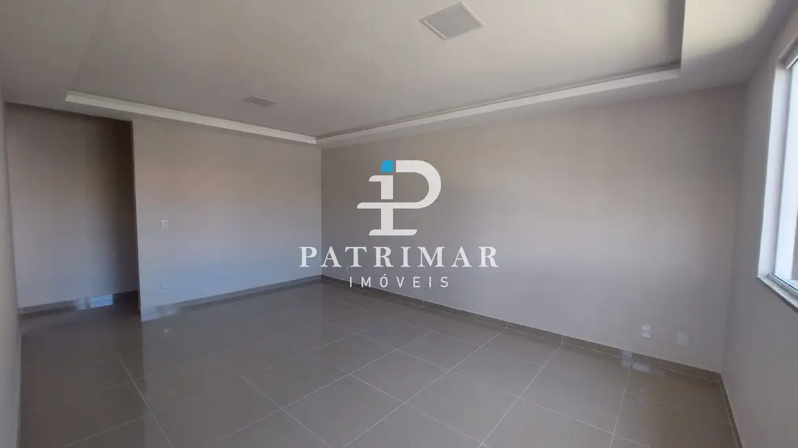 Foto 6 de Casa de Condomínio com 3 quartos à venda, 242m2 em Centro, Marica - RJ