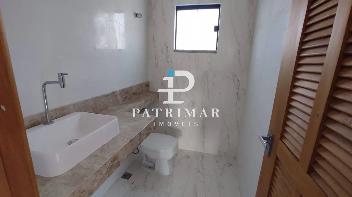 Foto 6 de Casa com 3 quartos à venda, 201m2 em Centro, Marica - RJ