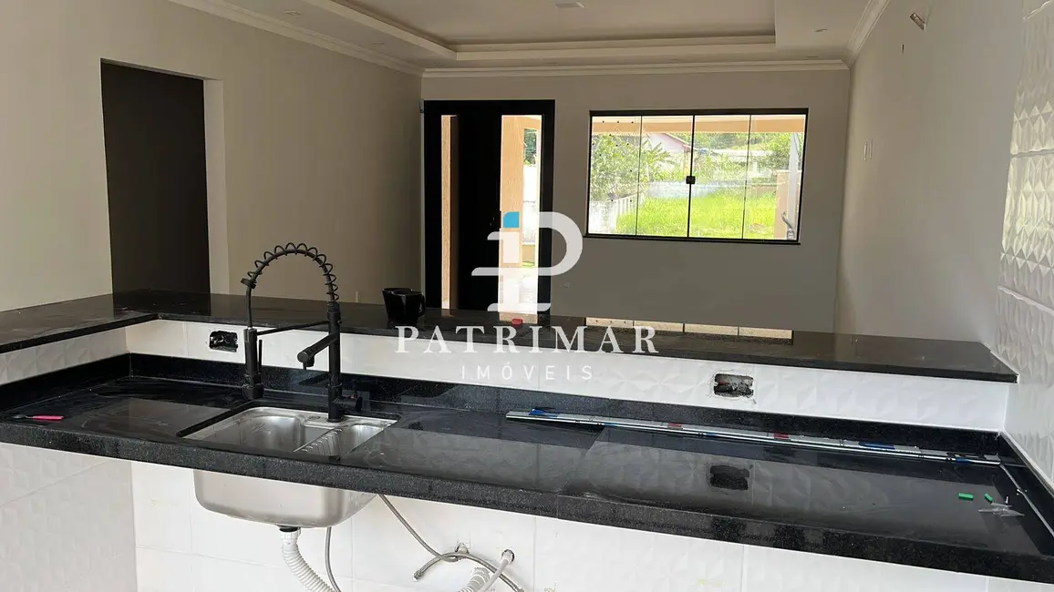 Foto 5 de Casa de Condomínio com 3 quartos à venda, 116m2 em Cajueiros (Itaipuaçu), Marica - RJ
