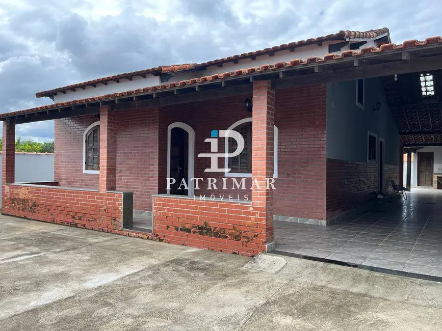 Foto 4 de Casa com 3 quartos à venda, 260m2 em Jardim Atlântico Leste (Itaipuaçu), Marica - RJ