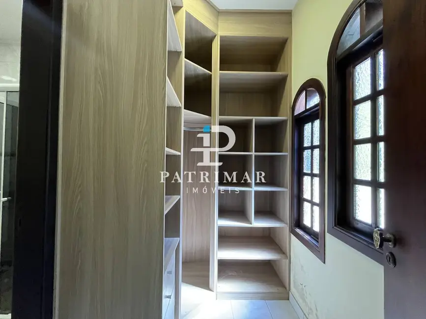 Foto 5 de Casa com 5 quartos à venda, 3002m2 em Itaocaia Valley (Itaipuaçu), Marica - RJ