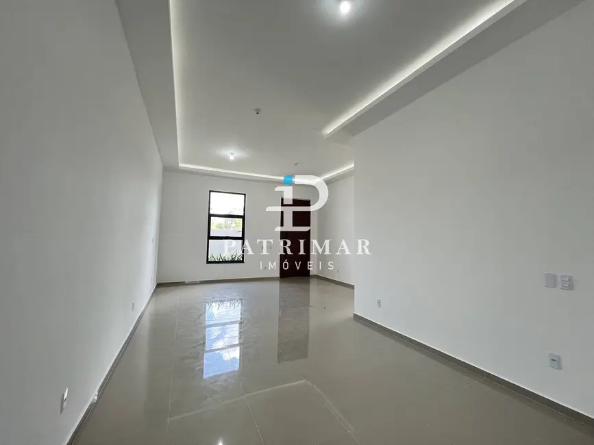 Foto 8 de Casa com 3 quartos à venda, 340m2 em Jardim Atlântico Central (Itaipuaçu), Marica - RJ