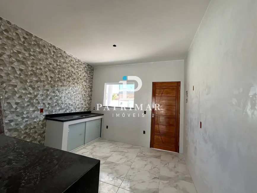 Foto 3 de Casa com 2 quartos à venda, 272m2 em Jardim Atlântico Oeste (Itaipuaçu), Marica - RJ