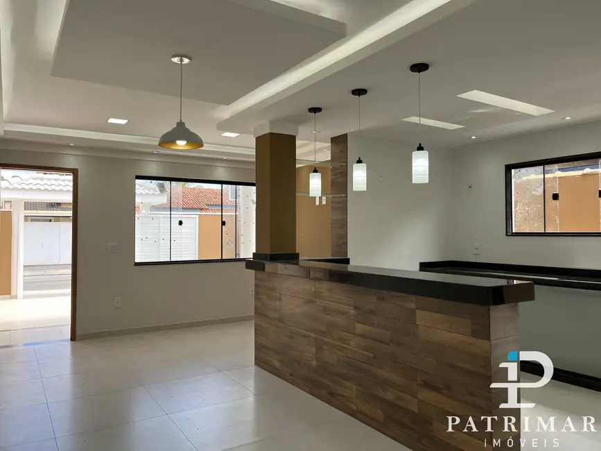 Foto 9 de Casa com 3 quartos à venda, 128m2 em Jardim Atlântico Central (Itaipuaçu), Marica - RJ