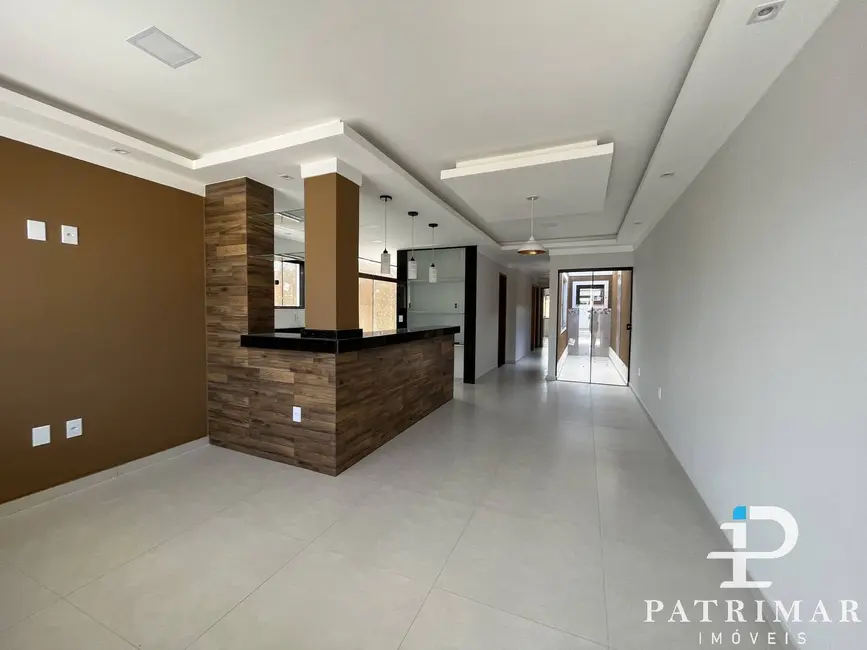 Foto 4 de Casa com 3 quartos à venda, 128m2 em Jardim Atlântico Central (Itaipuaçu), Marica - RJ