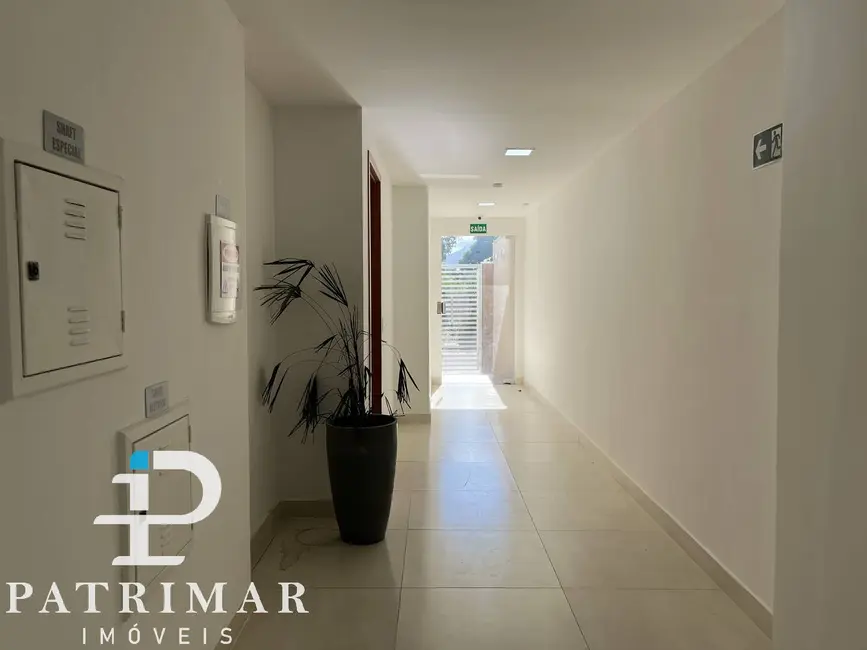 Foto 3 de Apartamento com 2 quartos à venda, 59m2 em Jardim Atlântico Oeste (Itaipuaçu), Marica - RJ