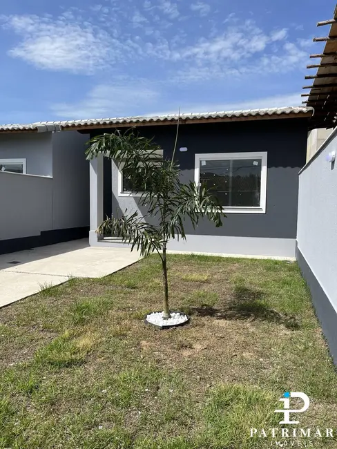 Foto 2 de Casa com 2 quartos à venda, 200m2 em Barroco (Itaipuaçu), Marica - RJ