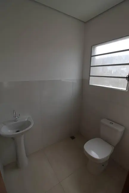 Foto 5 de Casa de Condomínio com 2 quartos para alugar, 88m2 em Balneário Recanto do Sol, Caraguatatuba - SP