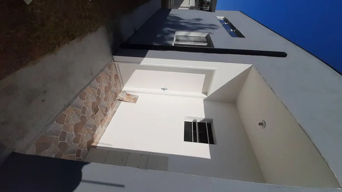 Foto 6 de Casa com 2 quartos à venda e para alugar, 150m2 em Balneário Recanto do Sol, Caraguatatuba - SP