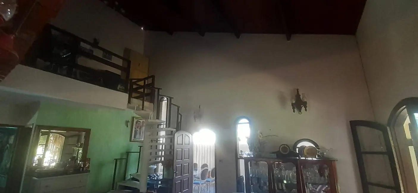 Casa com 3 quartos à venda, 300m2 em Massaguaçu, Caraguatatuba - SP - imagem 8 Foto 8 de Casa com 3 quartos à venda, 300m2 em Massaguaçu, Caraguatatuba - SP