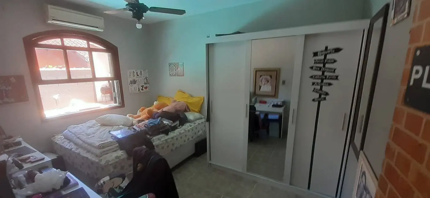 Casa com 3 quartos à venda, 300m2 em Massaguaçu, Caraguatatuba - SP - imagem 6 Foto 6 de Casa com 3 quartos à venda, 300m2 em Massaguaçu, Caraguatatuba - SP