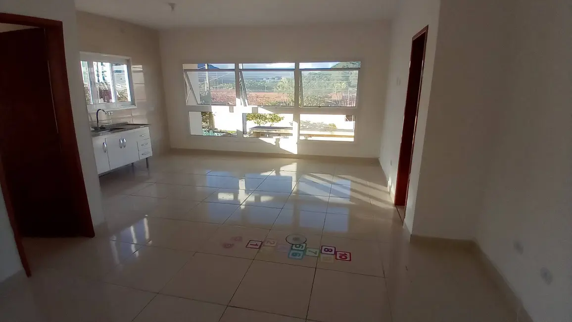 Foto 8 de Casa com 3 quartos para alugar, 250m2 em Martim de Sá, Caraguatatuba - SP