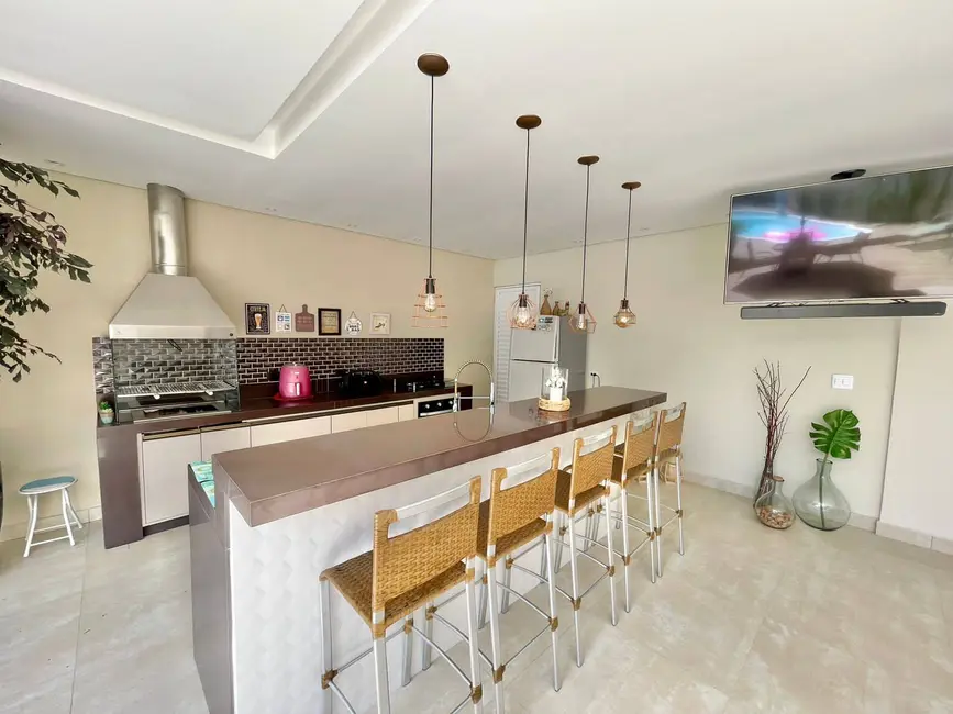 Foto 6 de Casa com 2 quartos à venda, 360m2 em Cidade Jardim, Caraguatatuba - SP