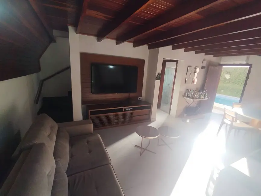 Foto 4 de Casa com 3 quartos à venda, 250m2 em Park Imperial, Caraguatatuba - SP