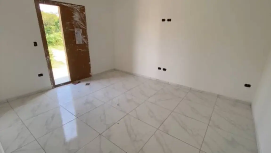 Foto 6 de Sobrado com 2 quartos à venda, 125m2 em Balneário Recanto do Sol, Caraguatatuba - SP