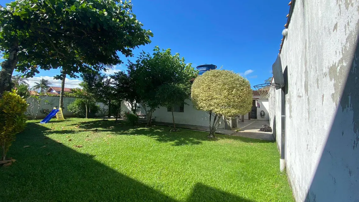 Foto 3 de Casa com 2 quartos à venda, 480m2 em Jardim Porto Novo, Caraguatatuba - SP