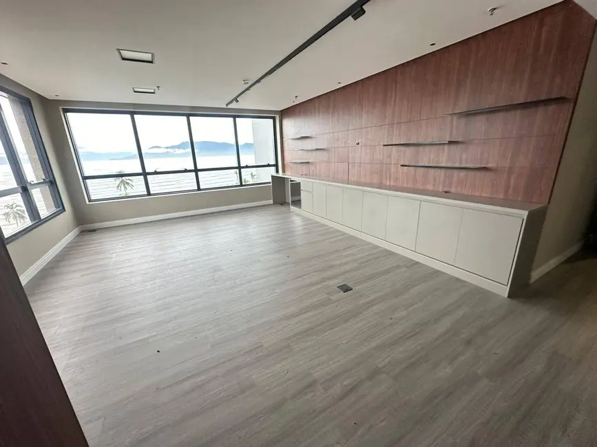 Foto 2 de Sala Comercial para alugar, 42m2 em Centro, Caraguatatuba - SP