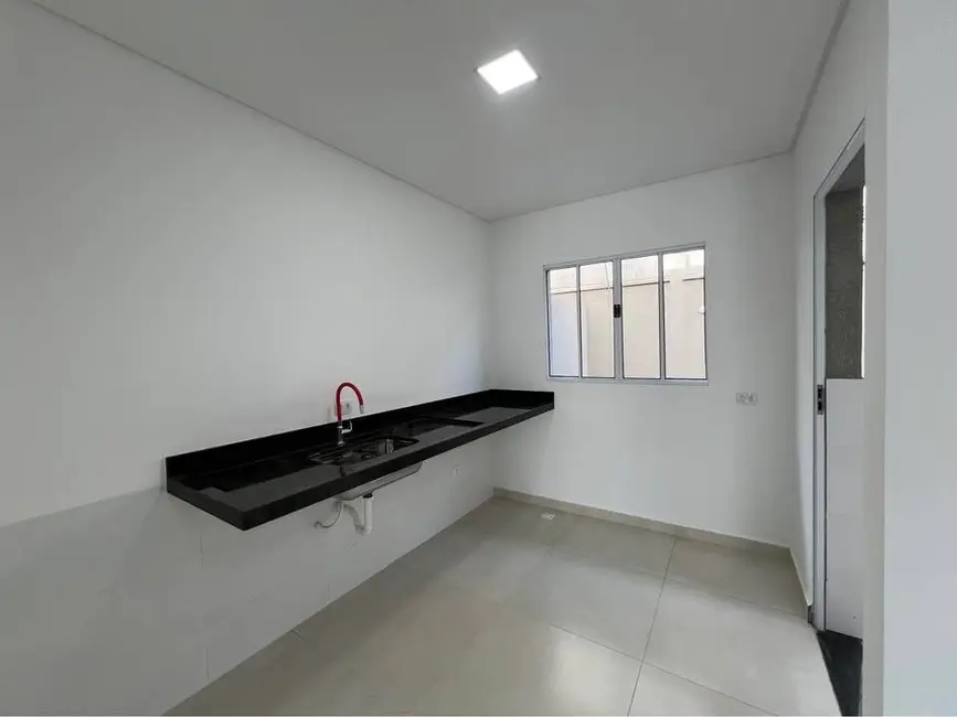 Foto 3 de Casa de Condomínio com 2 quartos para alugar, 88m2 em Pontal de Santa Marina, Caraguatatuba - SP