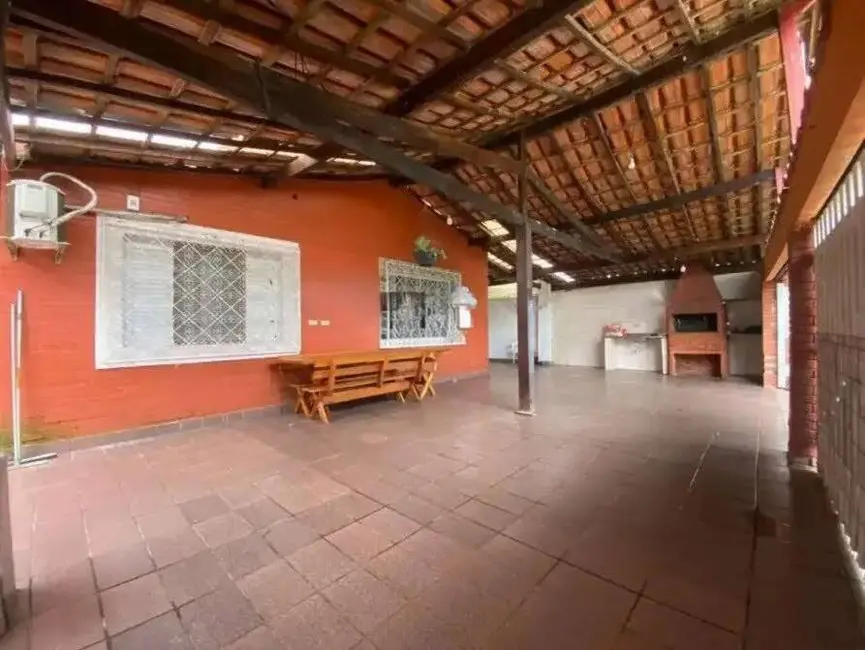 Foto 3 de Casa com 4 quartos à venda e para alugar, 270m2 em Martim de Sá, Caraguatatuba - SP