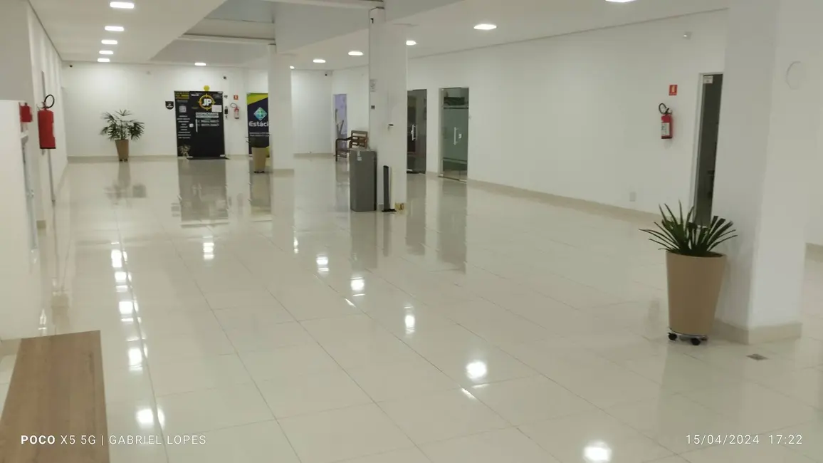 Foto 6 de Sala Comercial para alugar, 57m2 em Indaiá, Caraguatatuba - SP