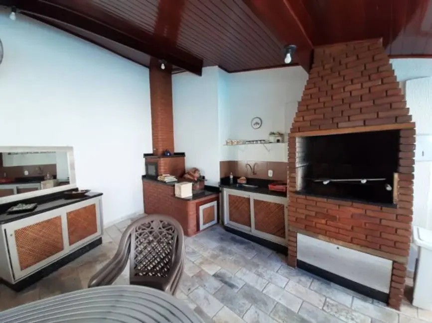 Apartamento com 3 quartos para alugar, 79m2 em Martim de Sá, Caraguatatuba - SP - imagem 2 Foto 2 de Apartamento com 3 quartos para alugar, 79m2 em Martim de Sá, Caraguatatuba - SP