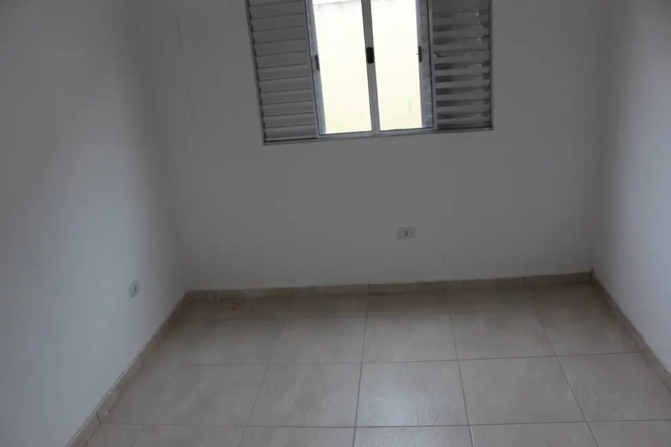 Foto 5 de Casa com 2 quartos para alugar, 80m2 em Pegorelli, Caraguatatuba - SP