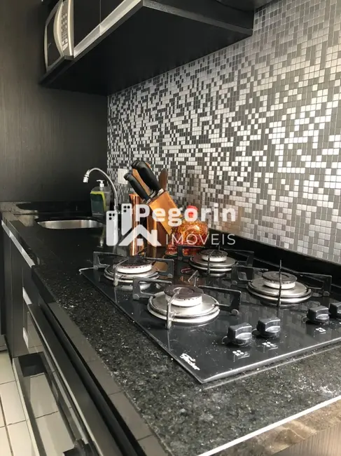 Apartamento com 2 quartos à venda, 49m2 em Jardim Amélia, Pinhais - PR - imagem 7 Foto 7 de Apartamento com 2 quartos à venda, 49m2 em Jardim Amélia, Pinhais - PR