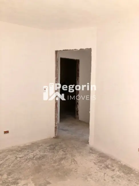 Sobrado com 3 quartos à venda, 91m2 em Vargem Grande, Pinhais - PR - imagem 6 Foto 6 de Sobrado com 3 quartos à venda, 91m2 em Vargem Grande, Pinhais - PR