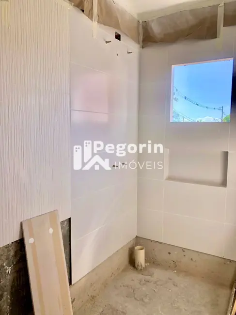 Sobrado com 3 quartos à venda, 91m2 em Vargem Grande, Pinhais - PR - imagem 5 Foto 5 de Sobrado com 3 quartos à venda, 91m2 em Vargem Grande, Pinhais - PR