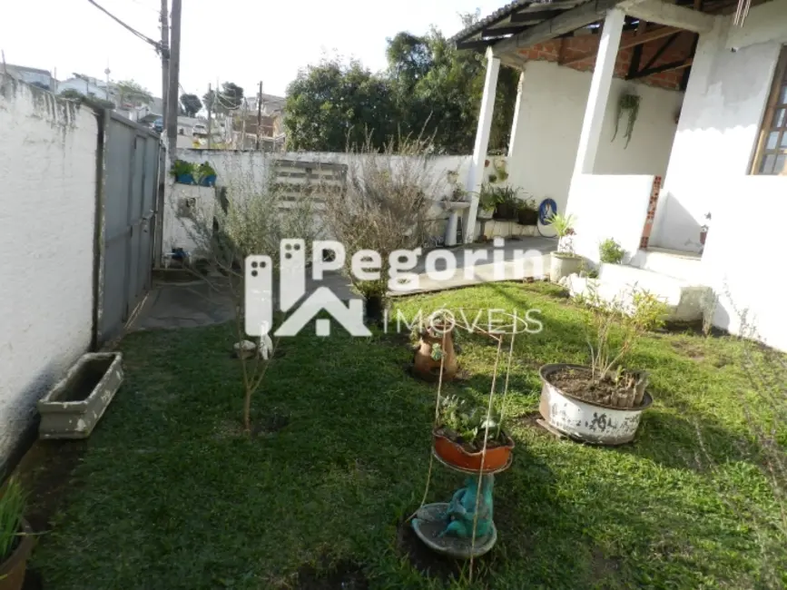 Foto 3 de Casa com 2 quartos à venda, 90m2 em Jardim Amélia, Pinhais - PR