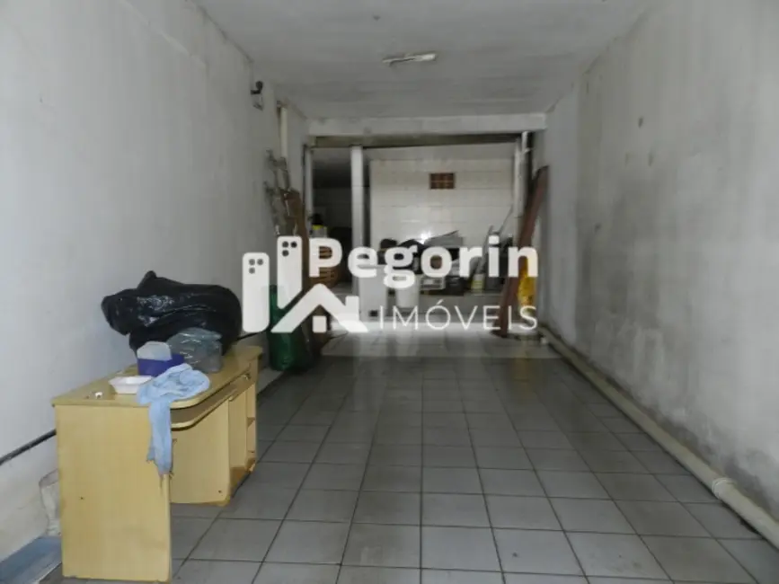 Foto 3 de Casa com 3 quartos à venda, 298m2 em Emiliano Perneta, Pinhais - PR