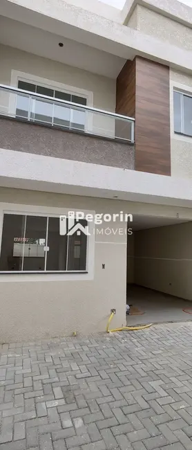 Sobrado com 3 quartos à venda, 122m2 em Cajuru, Curitiba - PR - imagem 3 Foto 3 de Sobrado com 3 quartos à venda, 122m2 em Cajuru, Curitiba - PR