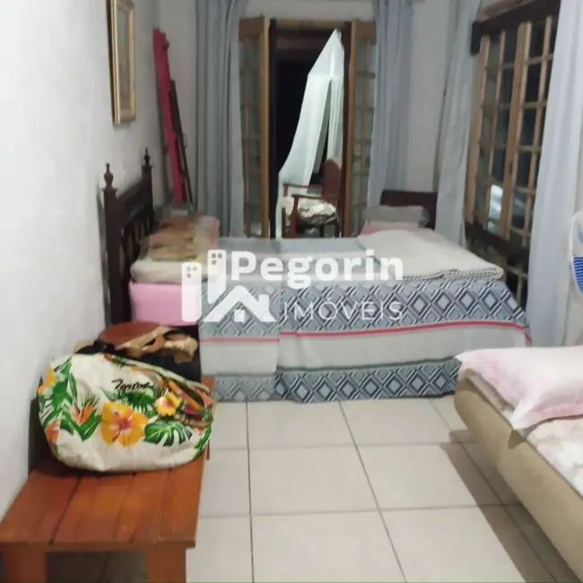 Foto 2 de Casa com 2 quartos à venda, 125m2 em Itapoa - SC