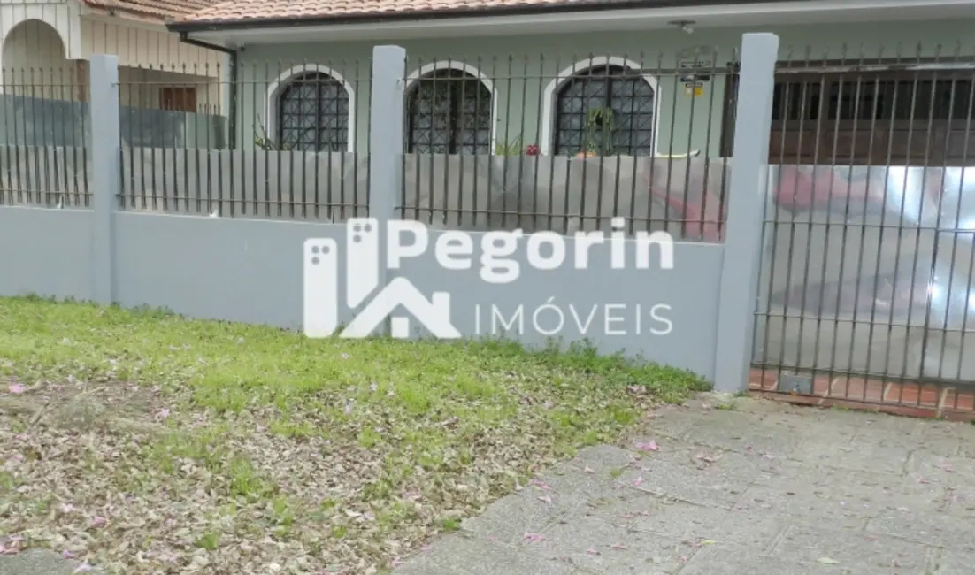 Casa com 4 quartos à venda, 180m2 em Jardim Social, Curitiba - PR - imagem 4 Foto 4 de Casa com 4 quartos à venda, 180m2 em Jardim Social, Curitiba - PR