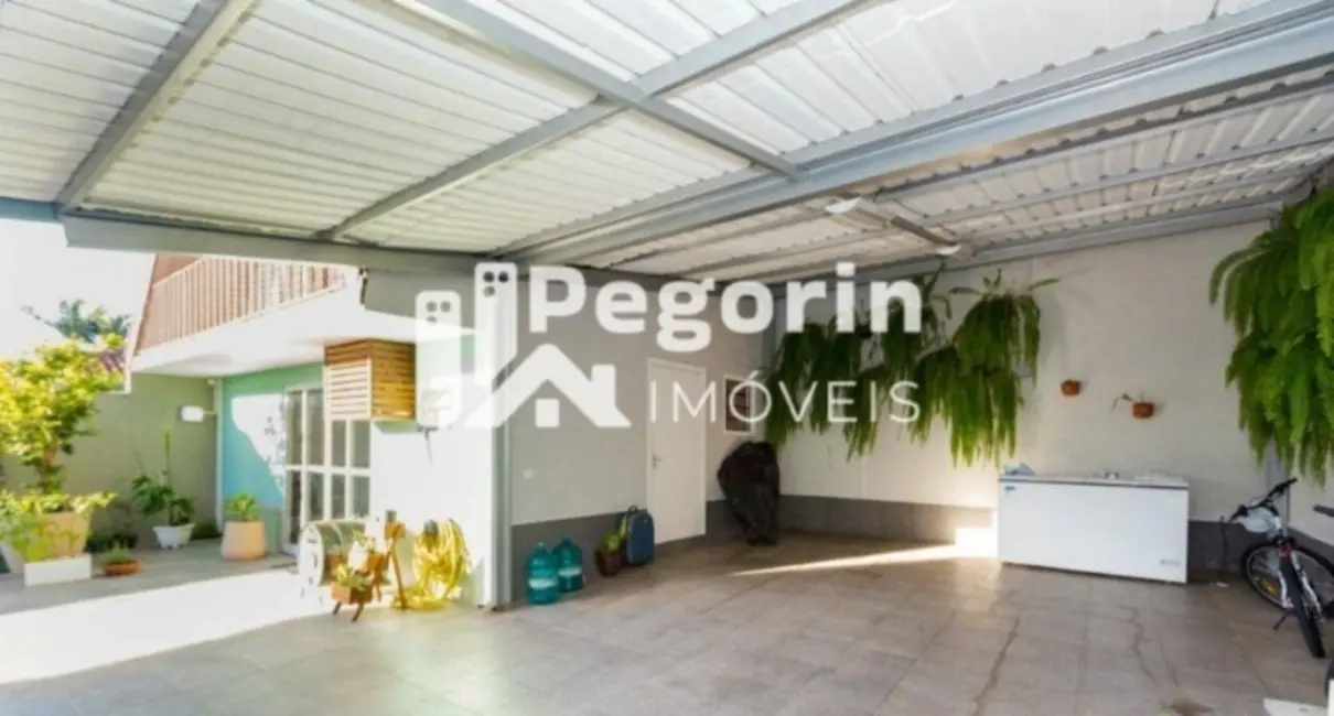 Foto 7 de Casa com 4 quartos à venda, 250m2 em Centro, Pinhais - PR