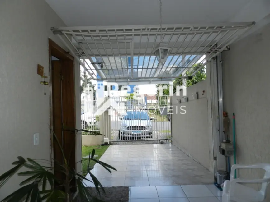 Foto 5 de Casa com 3 quartos à venda, 130m2 em Tingui, Curitiba - PR