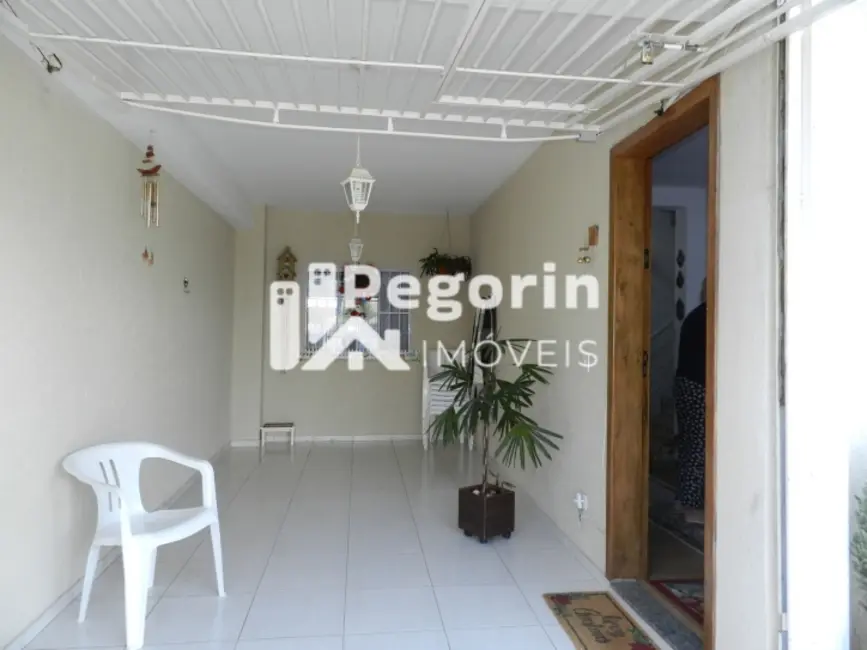 Foto 4 de Casa com 3 quartos à venda, 130m2 em Tingui, Curitiba - PR