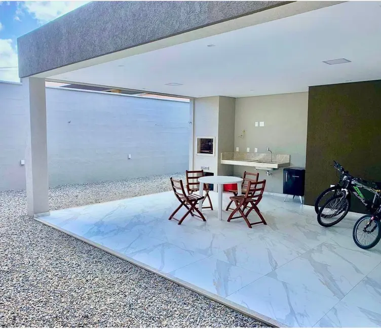 Casa com 4 quartos à venda, 330m2 em Eusebio - CE - imagem 3 Foto 3 de Casa com 4 quartos à venda, 330m2 em Eusebio - CE