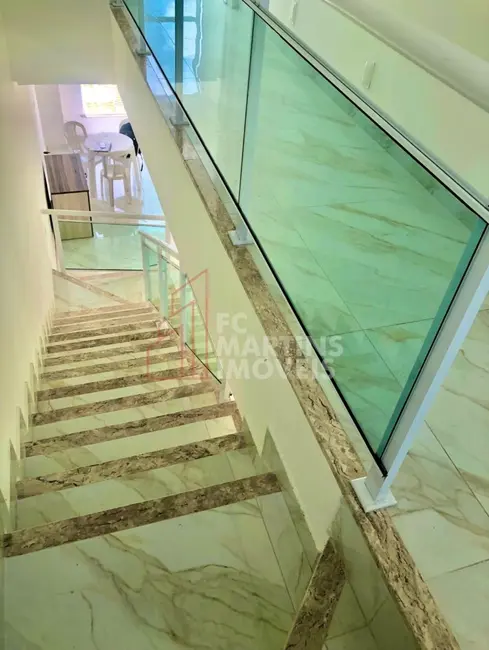 Casa com 3 quartos à venda, 180m2 em Eusebio - CE - imagem 5 Foto 5 de Casa com 3 quartos à venda, 180m2 em Eusebio - CE