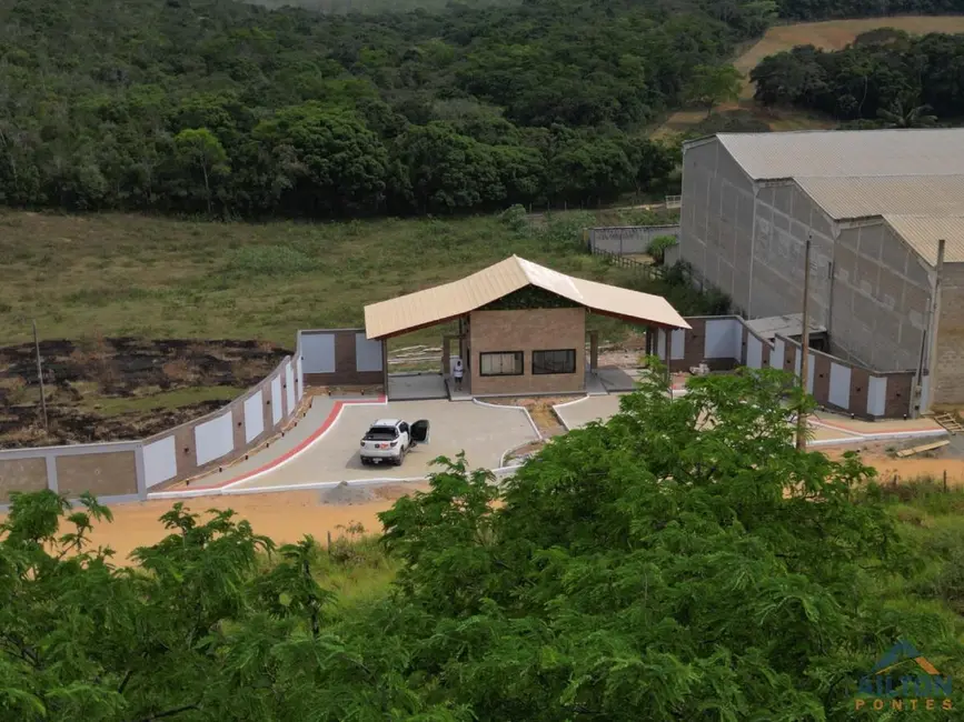 Foto 2 de Terreno / Lote à venda, 600m2 em Anchieta - ES