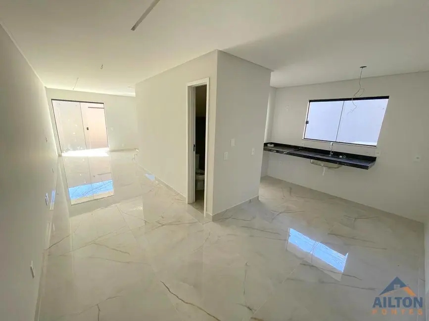 Foto 4 de Casa com 3 quartos à venda, 136m2 em Santa Mônica, Guarapari - ES