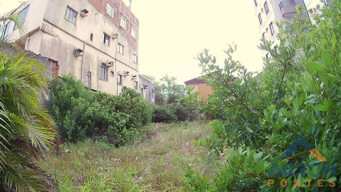 Foto 4 de Terreno / Lote à venda, 367m2 em Guarapari - ES