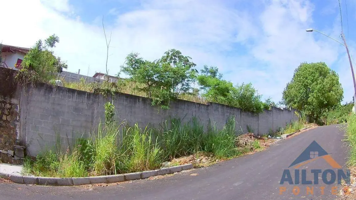 Foto 2 de Terreno / Lote à venda, 360m2 em Guarapari - ES