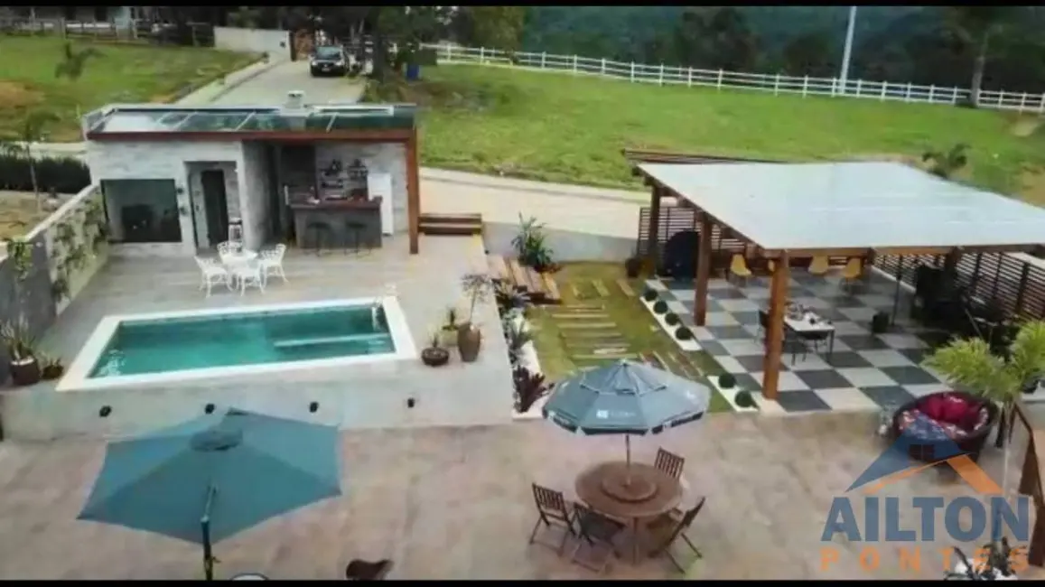 Foto 2 de Terreno / Lote à venda, 405m2 em Anchieta - ES