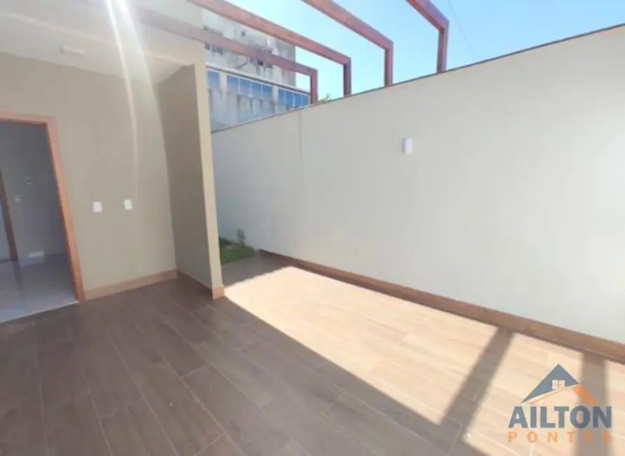 Foto 4 de Casa com 2 quartos à venda, 85m2 em Itapebussu, Guarapari - ES