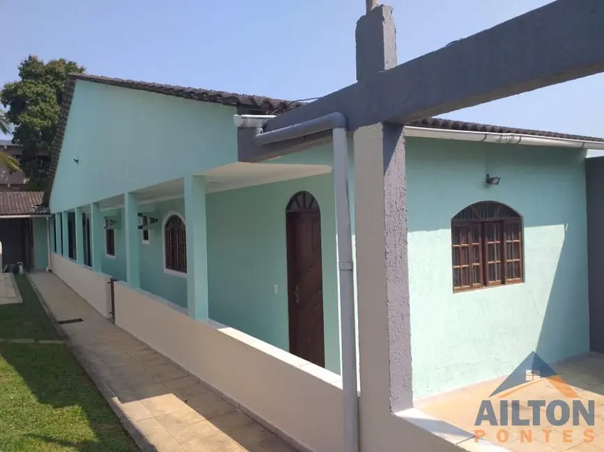 Casa com 3 quartos à venda, 130m2 em Itapebussu, Guarapari - ES - imagem 4 Foto 4 de Casa com 3 quartos à venda, 130m2 em Itapebussu, Guarapari - ES