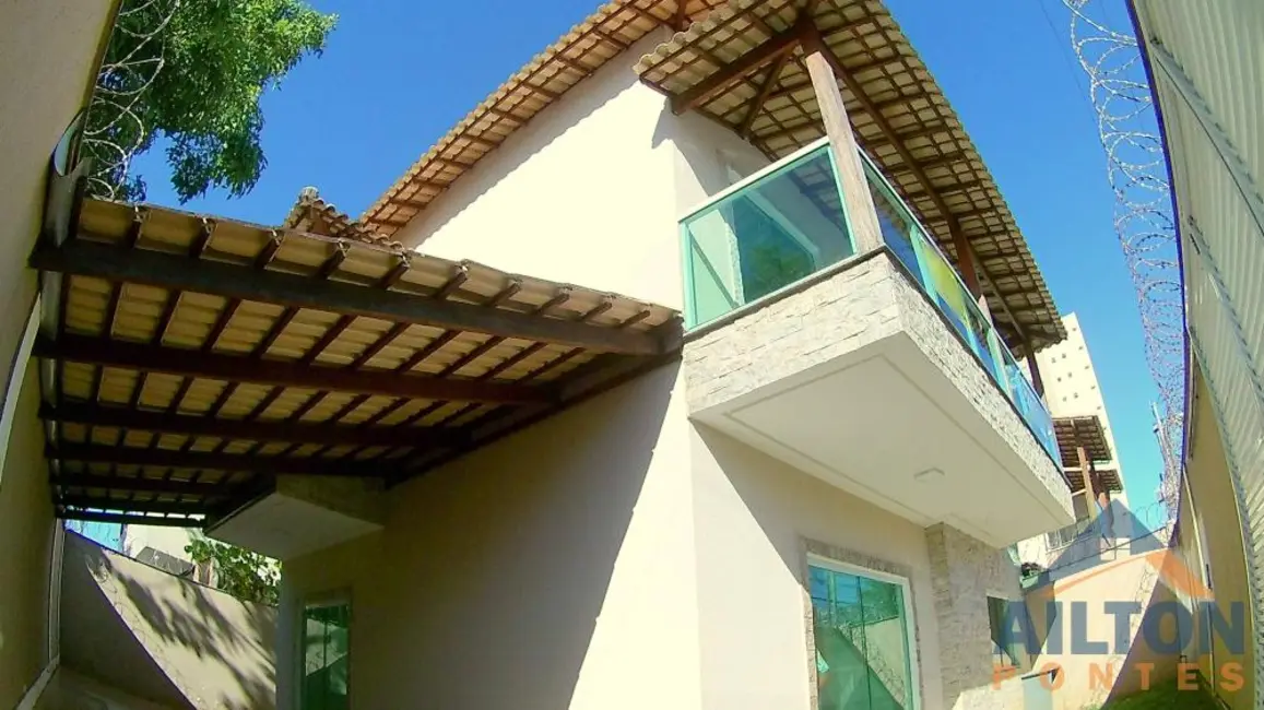 Casa com 3 quartos à venda, 155m2 em Praia do Morro, Guarapari - ES - imagem 3 Foto 3 de Casa com 3 quartos à venda, 155m2 em Praia do Morro, Guarapari - ES