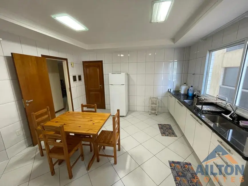 Apartamento com 4 quartos à venda, 220m2 em Praia do Morro, Guarapari - ES - imagem 9 Foto 9 de Apartamento com 4 quartos à venda, 220m2 em Praia do Morro, Guarapari - ES