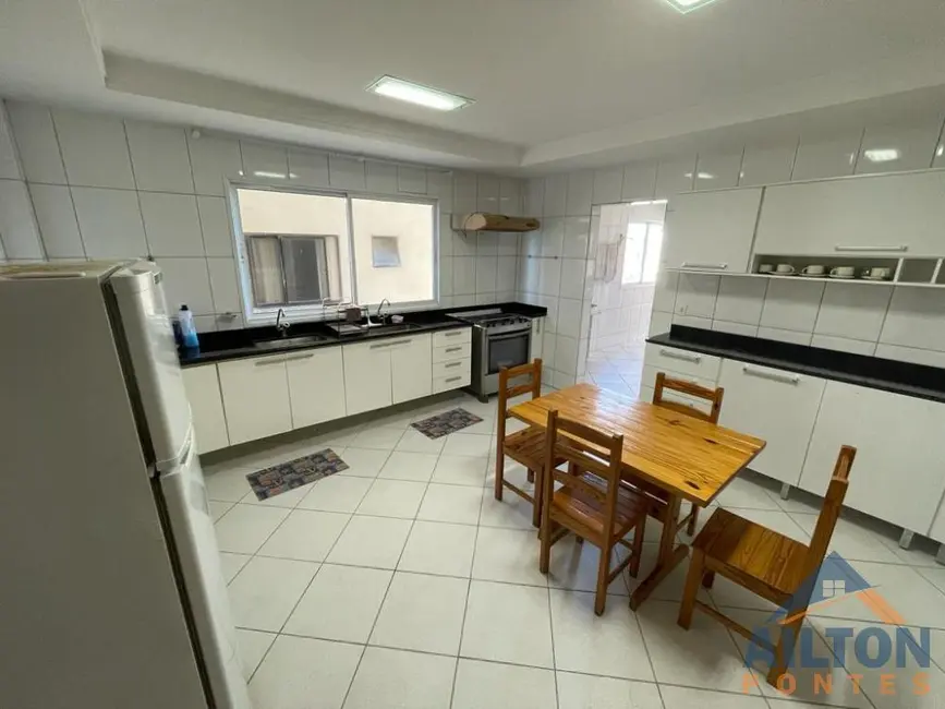 Apartamento com 4 quartos à venda, 220m2 em Praia do Morro, Guarapari - ES - imagem 8 Foto 8 de Apartamento com 4 quartos à venda, 220m2 em Praia do Morro, Guarapari - ES