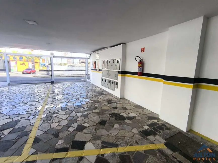 Apartamento com 3 quartos para alugar, 98m2 em Praia do Morro, Guarapari - ES - imagem 3 Foto 3 de Apartamento com 3 quartos para alugar, 98m2 em Praia do Morro, Guarapari - ES